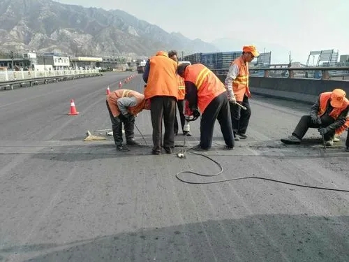 余江道路桥梁病害治理